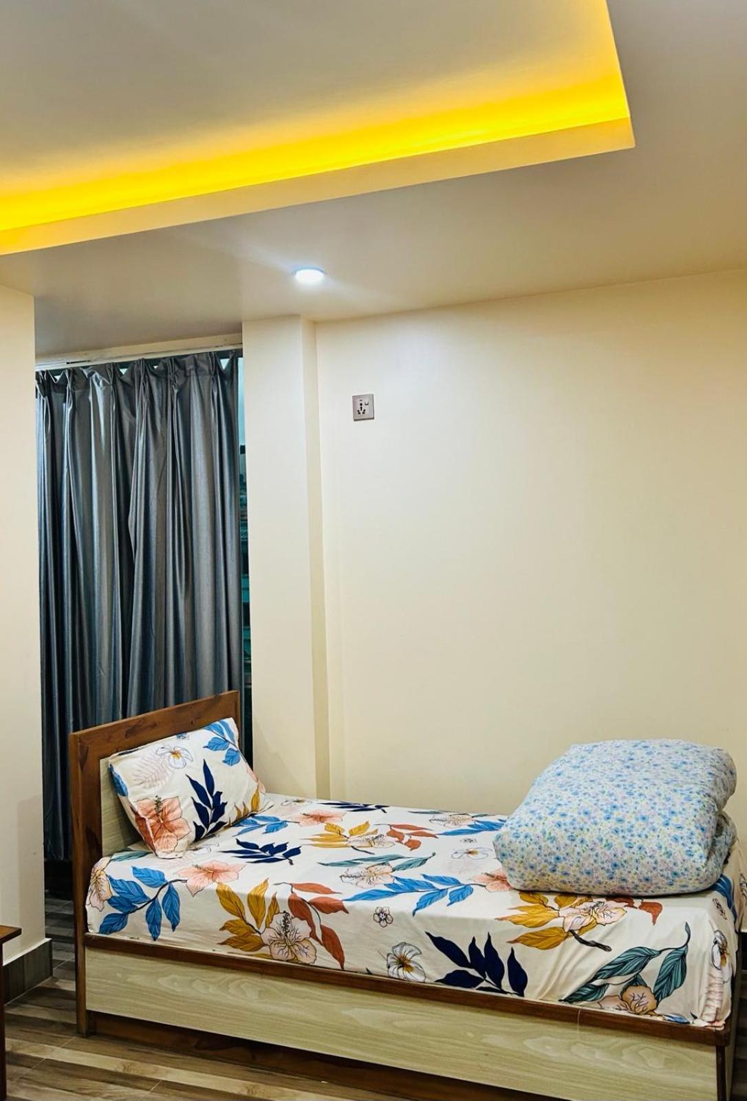 Hotel Balgopal Катманду Экстерьер фото