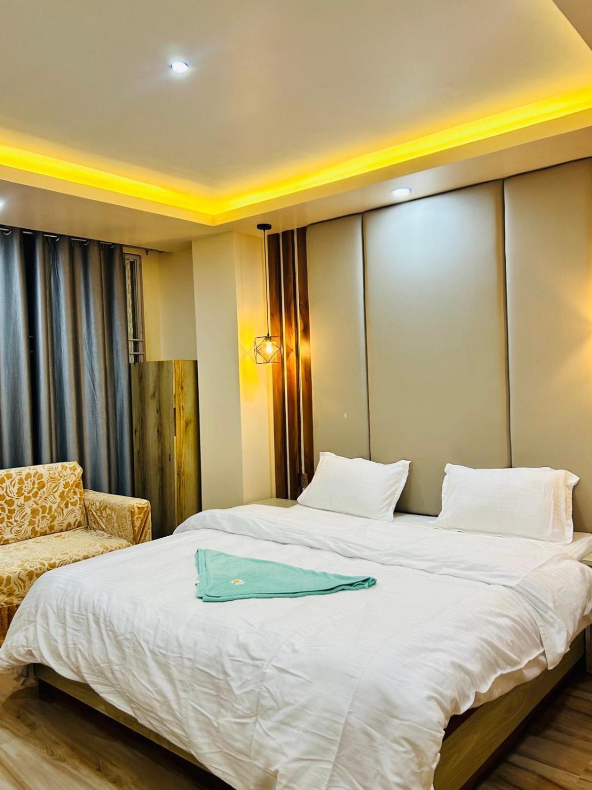 Hotel Balgopal Катманду Экстерьер фото