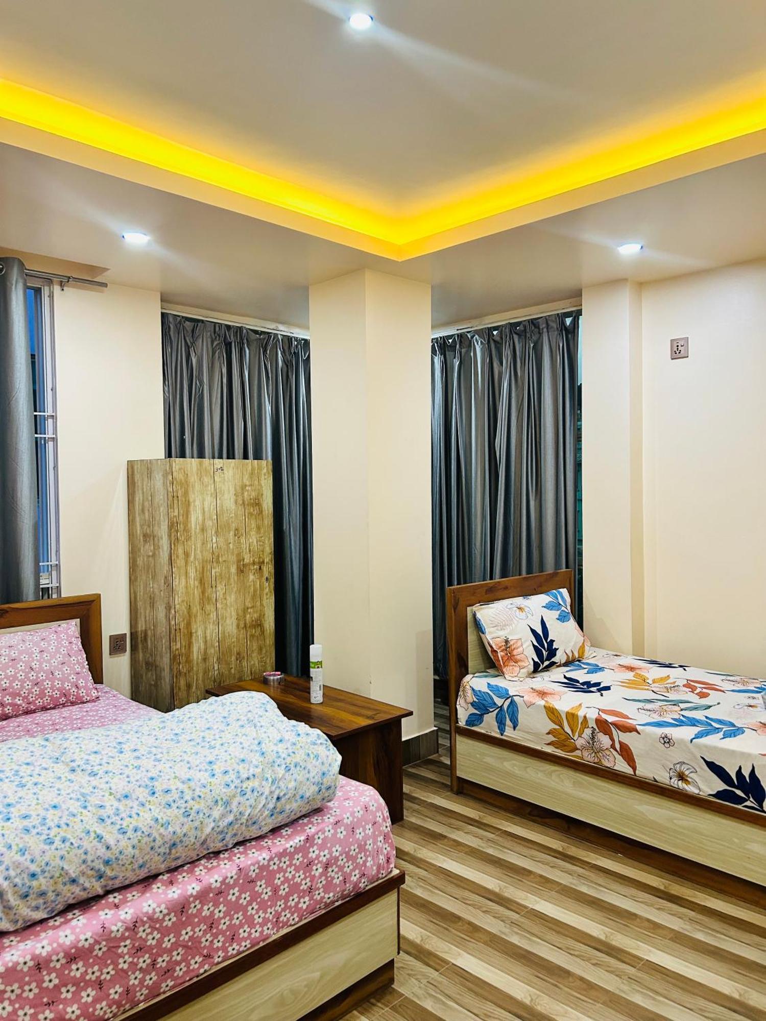 Hotel Balgopal Катманду Экстерьер фото